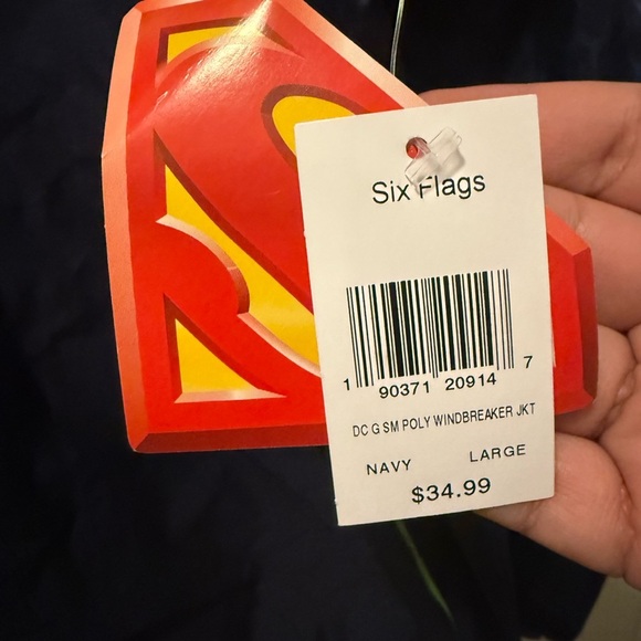 DC Comics Superman Windbreaker (Six Flags Exclusive) size L - Picture 6 of 7